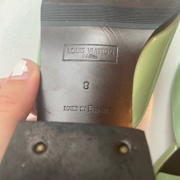 Louis Vuitton Block Mules Avocado Green Patent Leather Logo Dice Charms Vintage - Picture 5 of 5